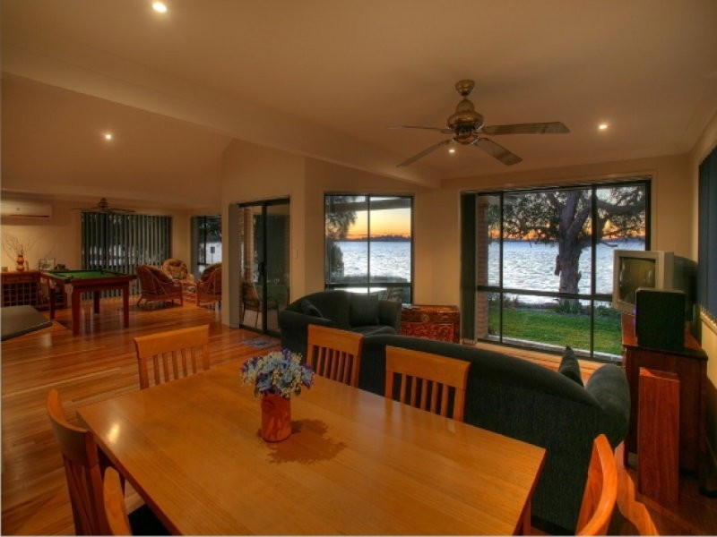 1 Hart Avenue, Mallabula NSW 2319