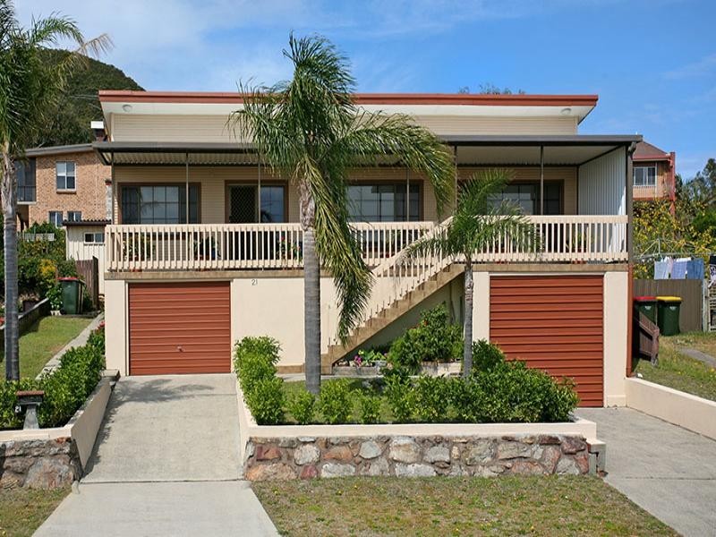 21 Victor Parade, Shoal Bay NSW 2315