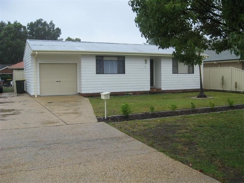 7 Essendene Gardens, Mallabula NSW 2319