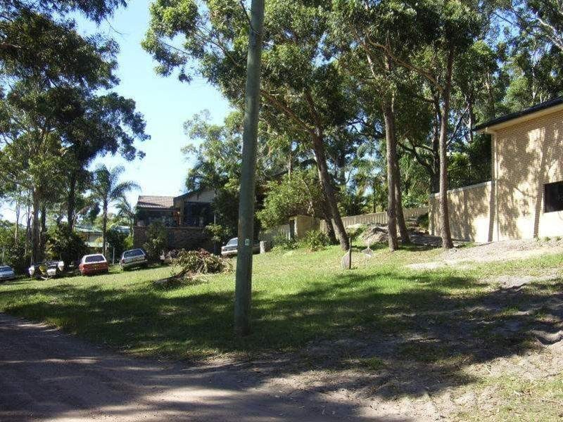 17 Daniel Crescent, Lemon Tree Passage NSW 2319