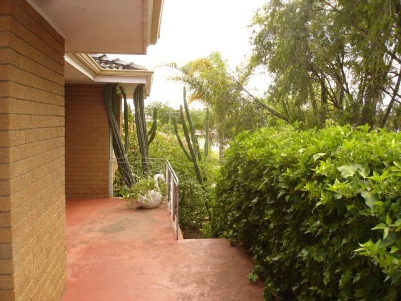 27 Penzance Street, Bassendean WA 6054