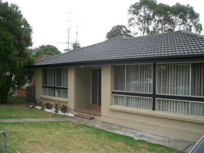 4 Gumnut Street, Albion Park Rail NSW 2527