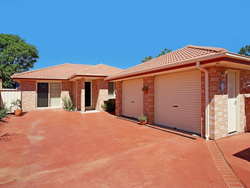 51 Barton St, Oak Flats NSW 2529