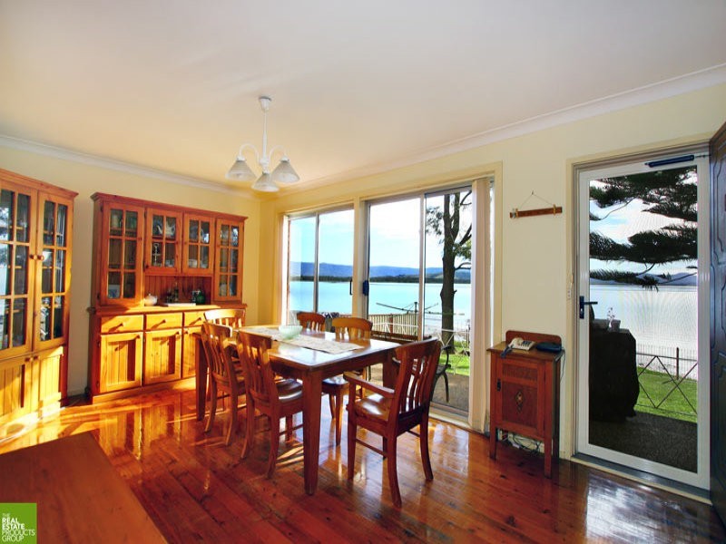 63 Horsley Rd, Oak Flats NSW 2529