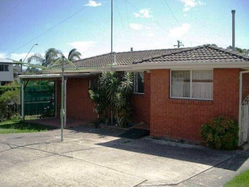74 The Esplanade, Oak Flats NSW 2529