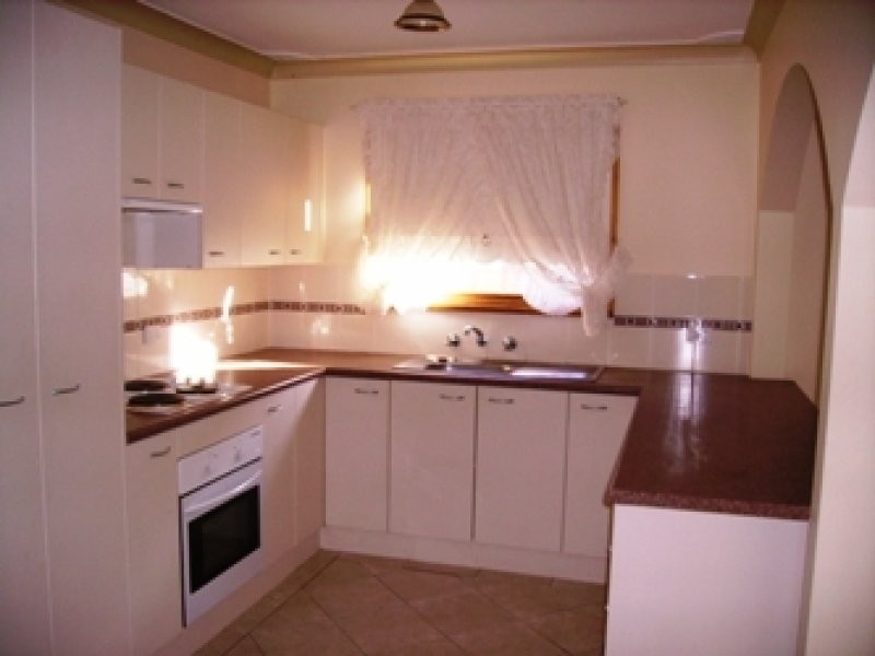 63 Devonshire Crescent, Oak Flats NSW 2529