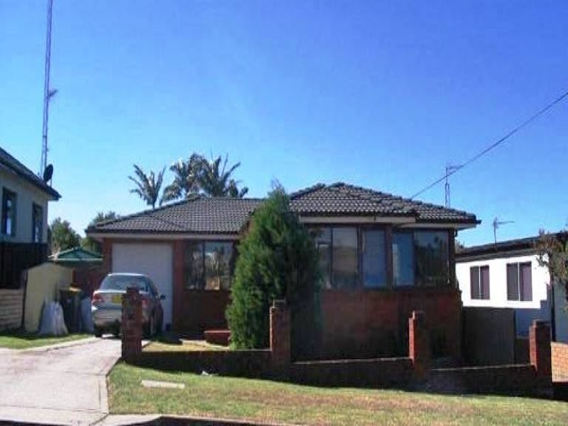 30 Marchant Crescent, Mount Warrigal NSW 2528