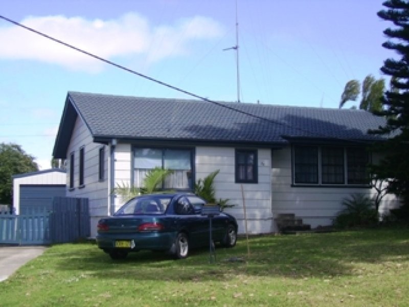 24 Martin Street, Warilla NSW 2528