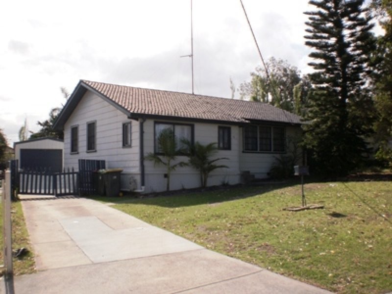 24 Martin Street, Warilla NSW 2528