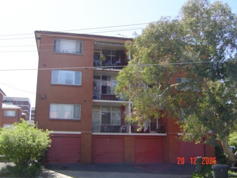 28 Barber Avenue, Eastlakes NSW 2018