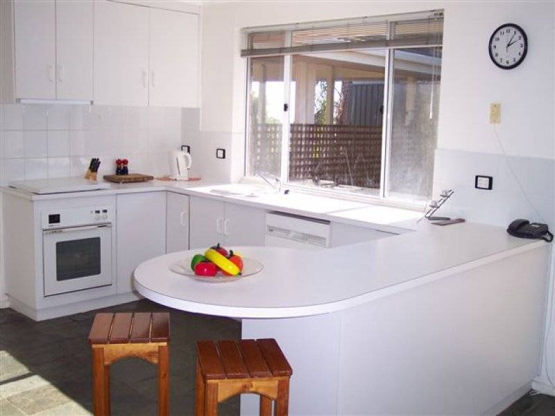 24 Lighthouse Drive, Hallett Cove SA 5158