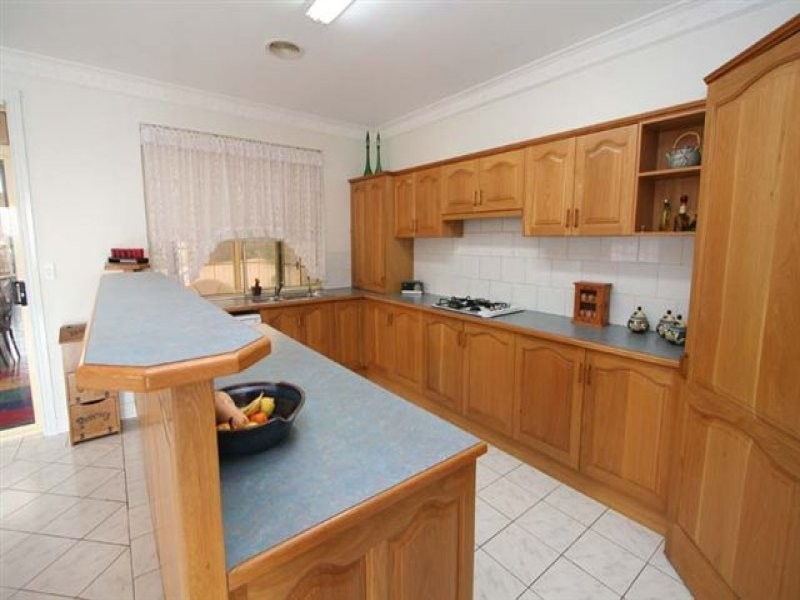 5 Freebairn Drive, Hallett Cove SA 5158