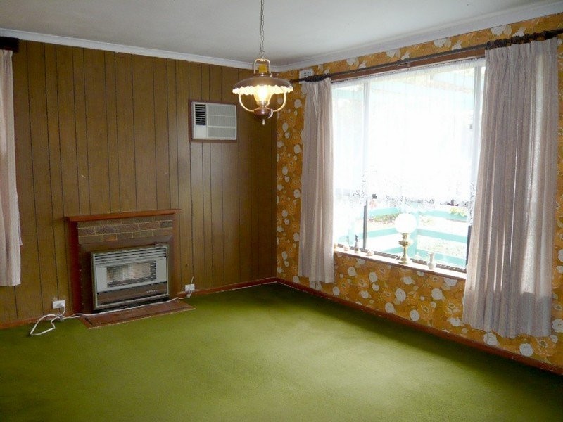 15 Limbert Avenue, Seacombe Gardens SA 5047