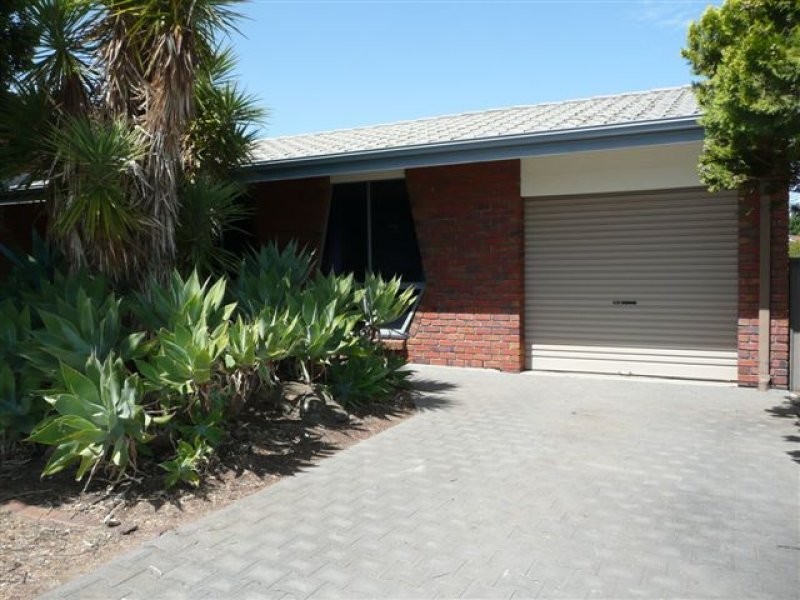 24 Vennachar Drive, Hallett Cove SA 5158