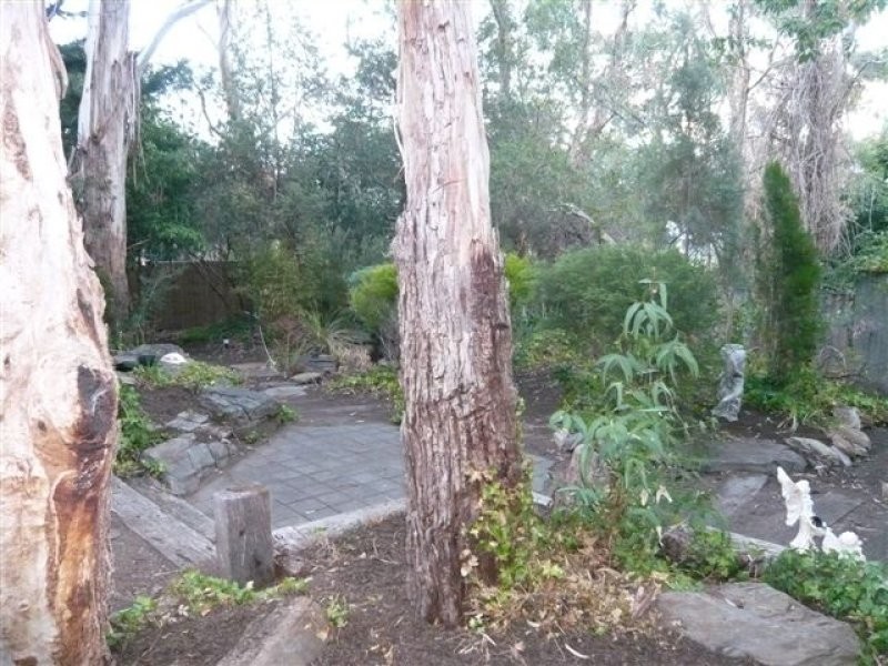 1 Mount Malvern Road, Aberfoyle Park SA 5159