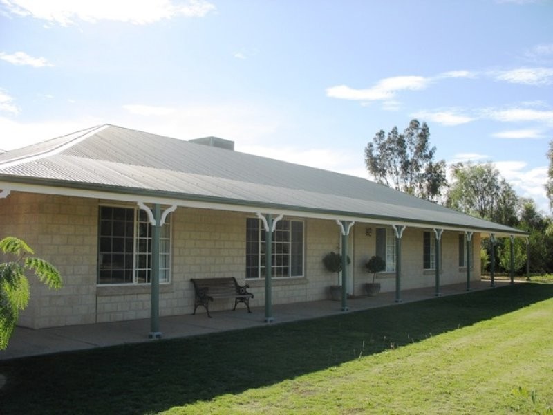 4 Kondoprias Court, Berri SA 5343