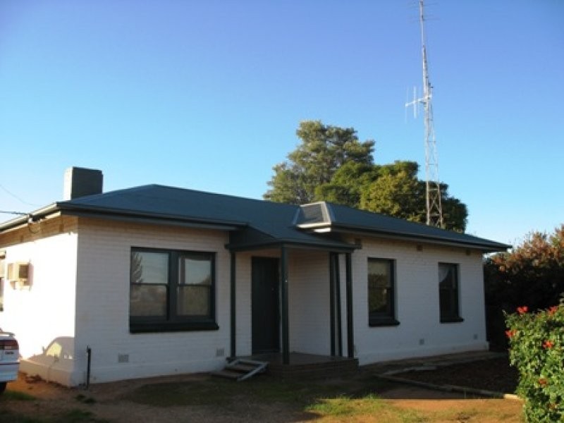 18 Farmer Street, Barmera SA 5345