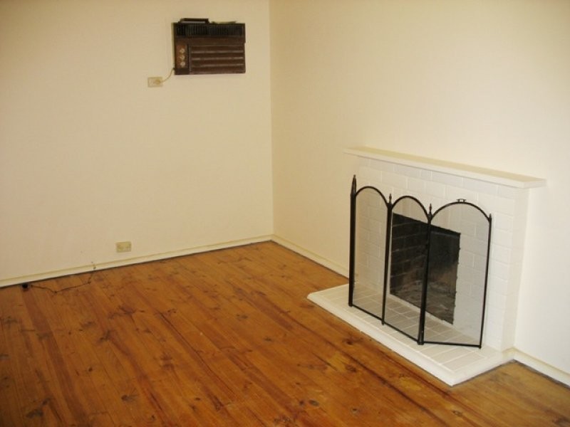 18 Farmer Street, Barmera SA 5345