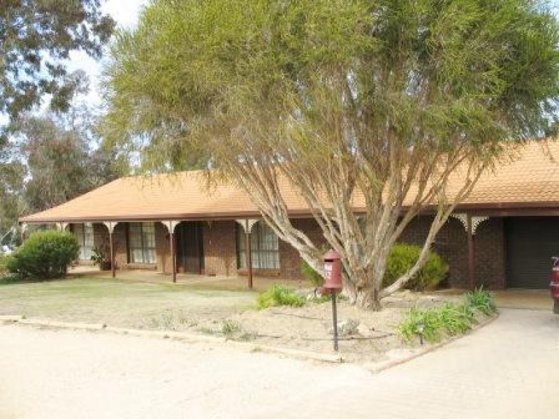 12 Westbrook Avenue, Loxton SA 5333