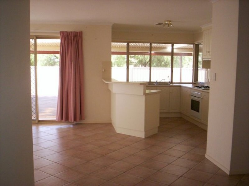5 Huckstepp Court, Berri SA 5343