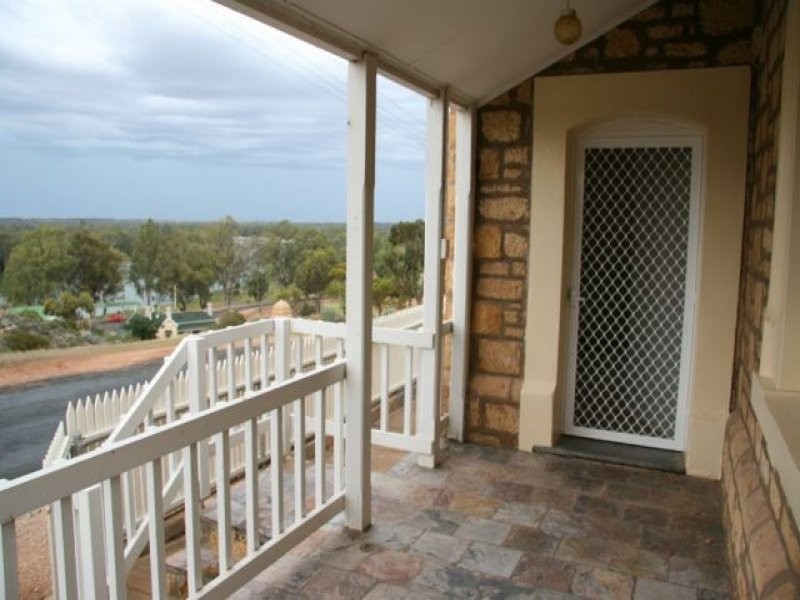 7 Railway Terrace, Morgan SA 5320