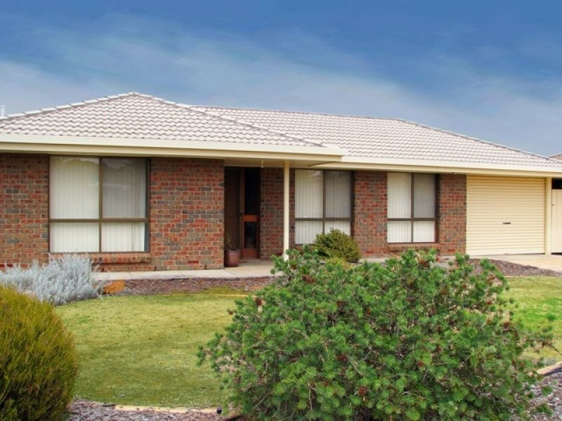13 Klingberg Street, Loxton SA 5333