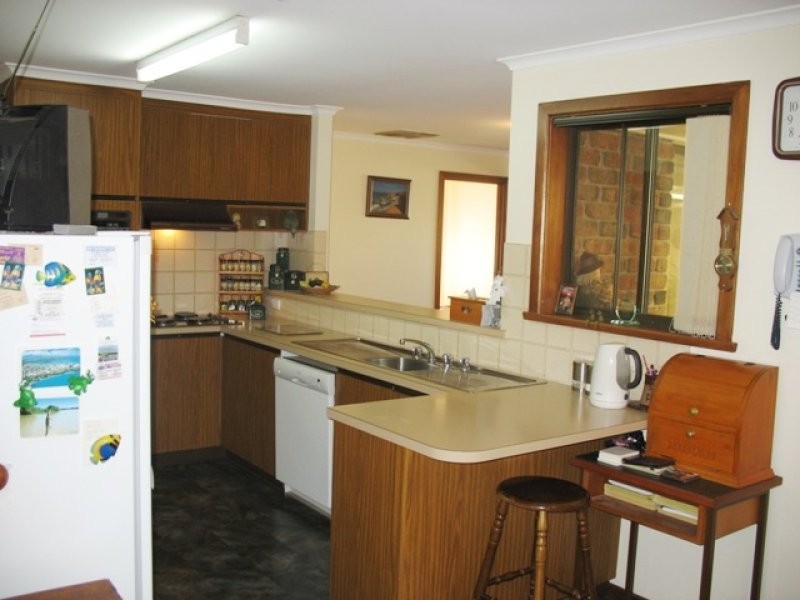 13 Klingberg Street, Loxton SA 5333