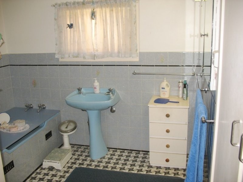 17 Colin Street, Loxton SA 5333