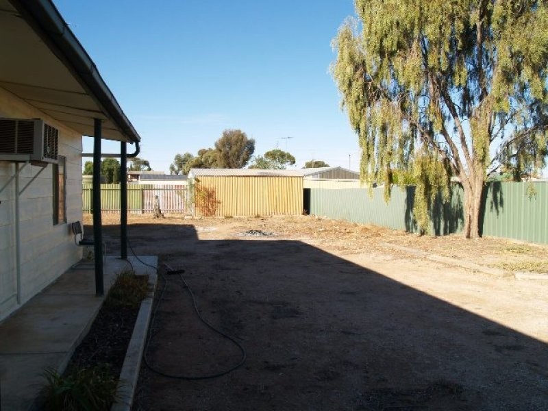 16 Halsey Street, Blanchetown SA 5357
