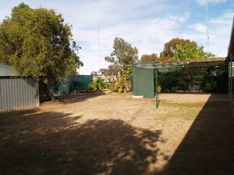 5 Strangman Road, Waikerie SA 5330