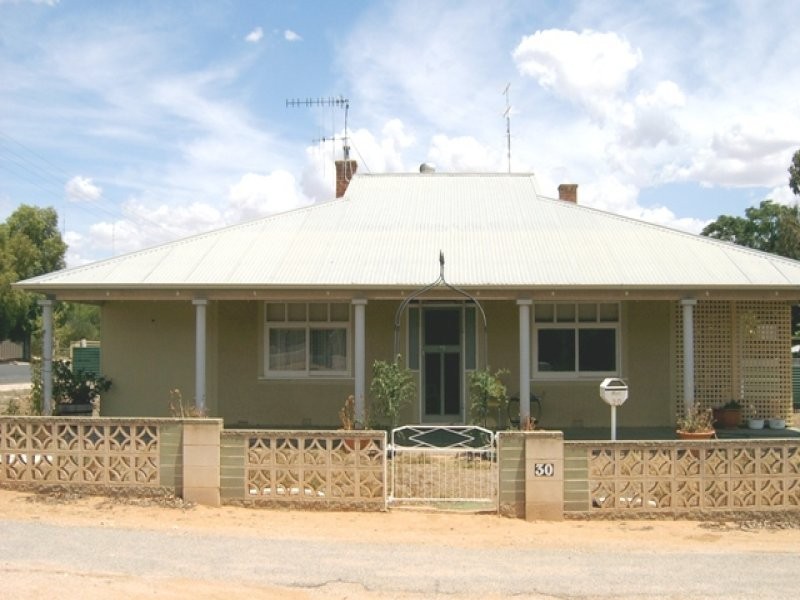 30 Lake Avenue, Barmera SA 5345