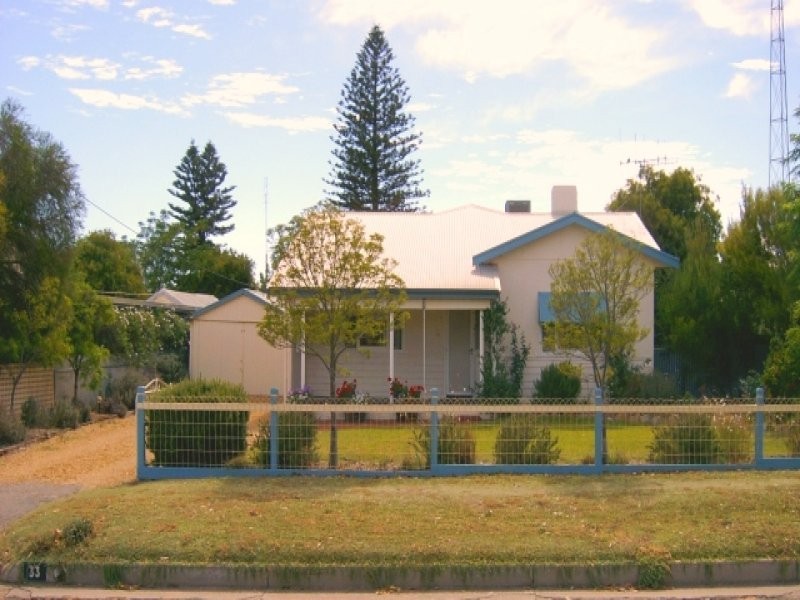 33 Lake Avenue, Barmera SA 5345