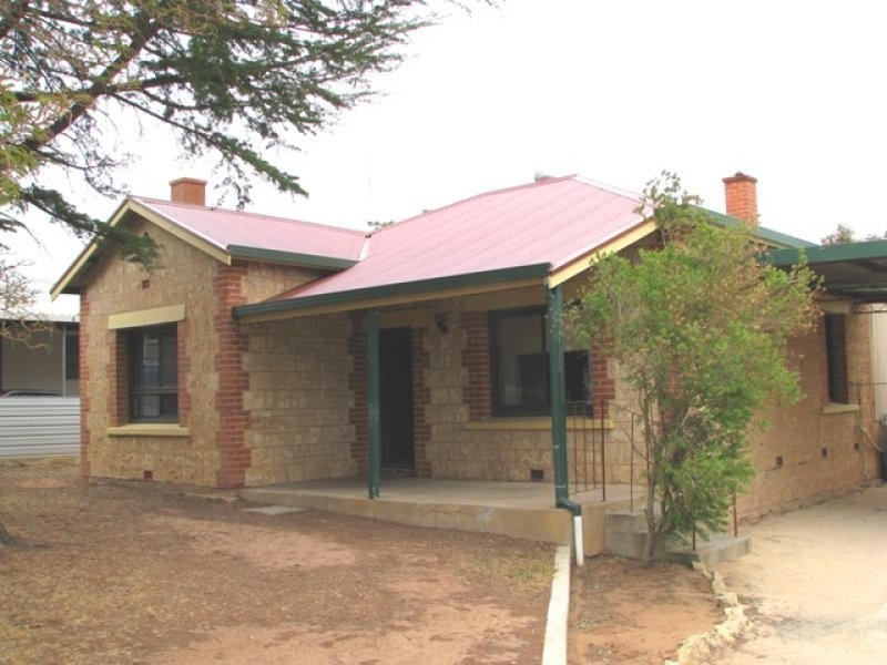 21 Henderson Street, Waikerie SA 5330