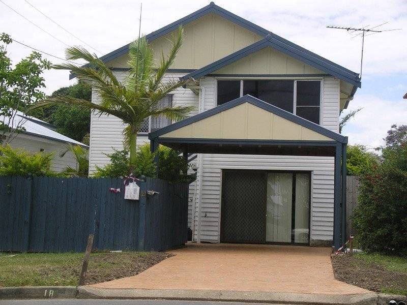 18 Bell Street, Woody Point QLD 4019