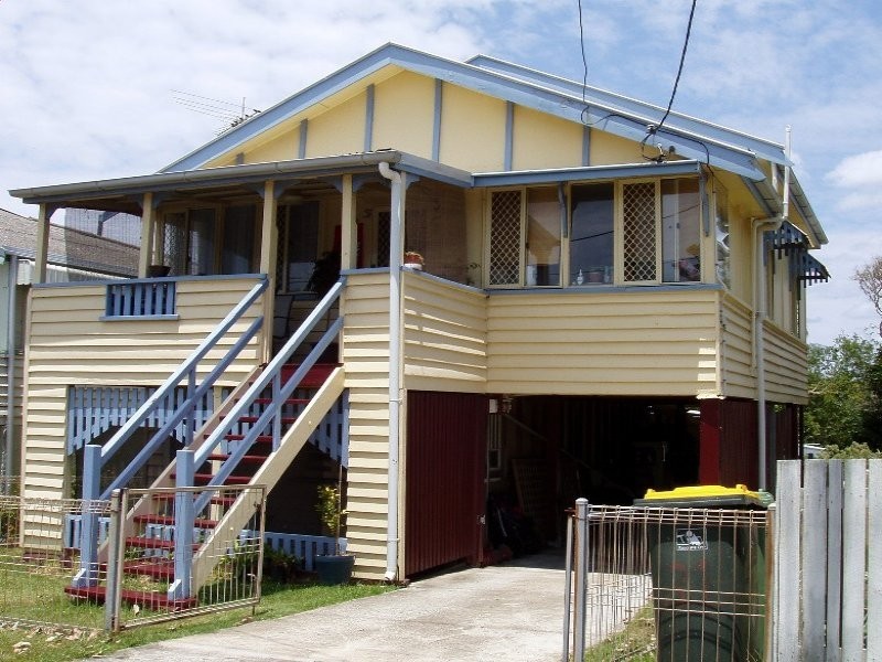 31 Marine Parade, Redcliffe QLD 4020