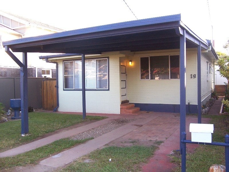 19 Campbell Street, Scarborough QLD 4020