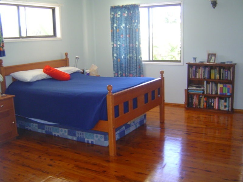 7 Banksia Crt, Rothwell QLD 4022