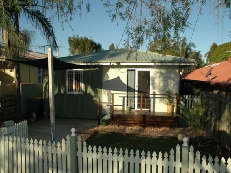 20 Livermore Street, Redcliffe QLD 4020