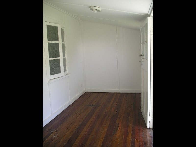 18 Isobel Street, Clontarf QLD 4019