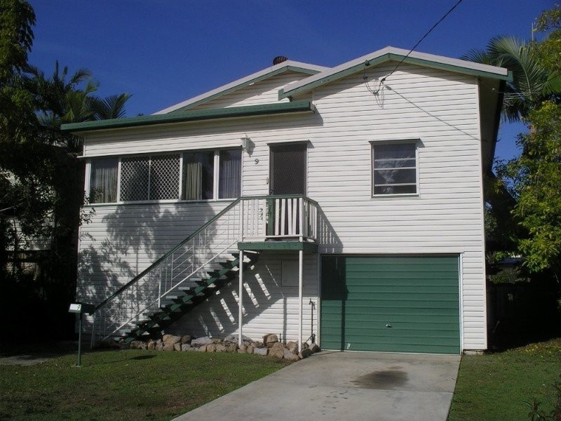 9 Wyllie St, Redcliffe QLD 4020