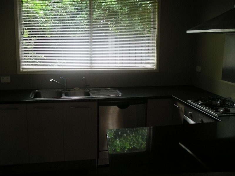 2/38 Queen St, Scarborough QLD 4020