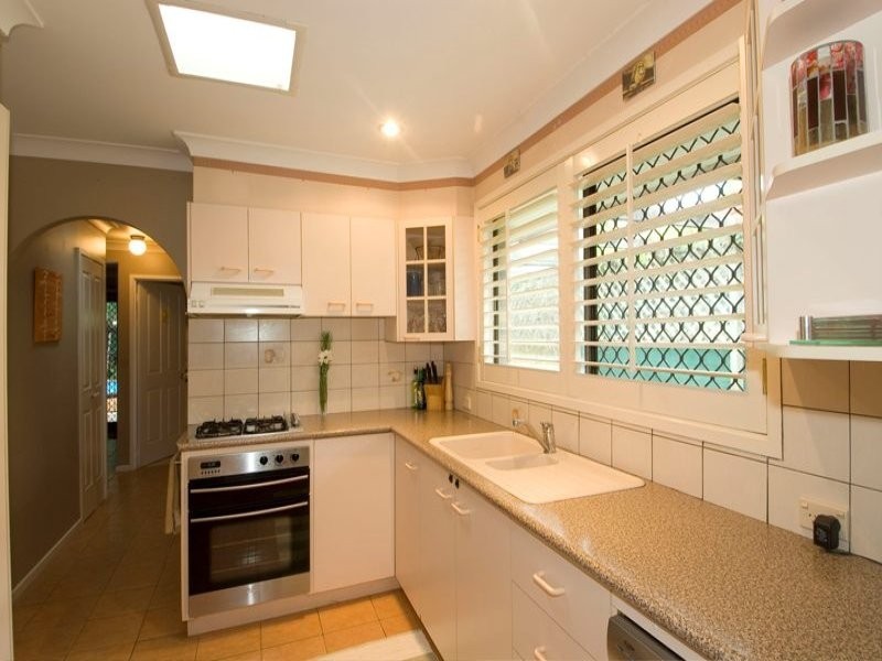 103 Burleigh Street, Burleigh Waters QLD 4220