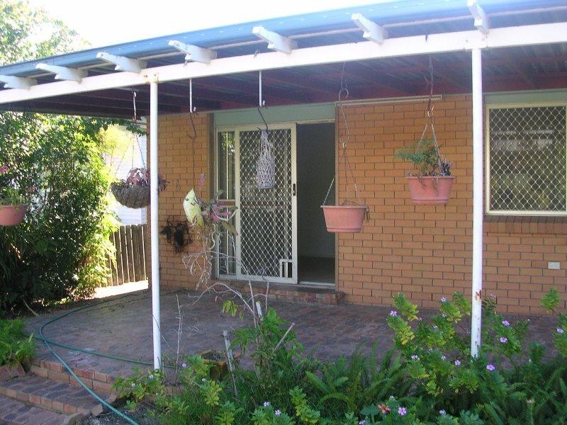 22 Dawn Parade, Miami QLD 4220