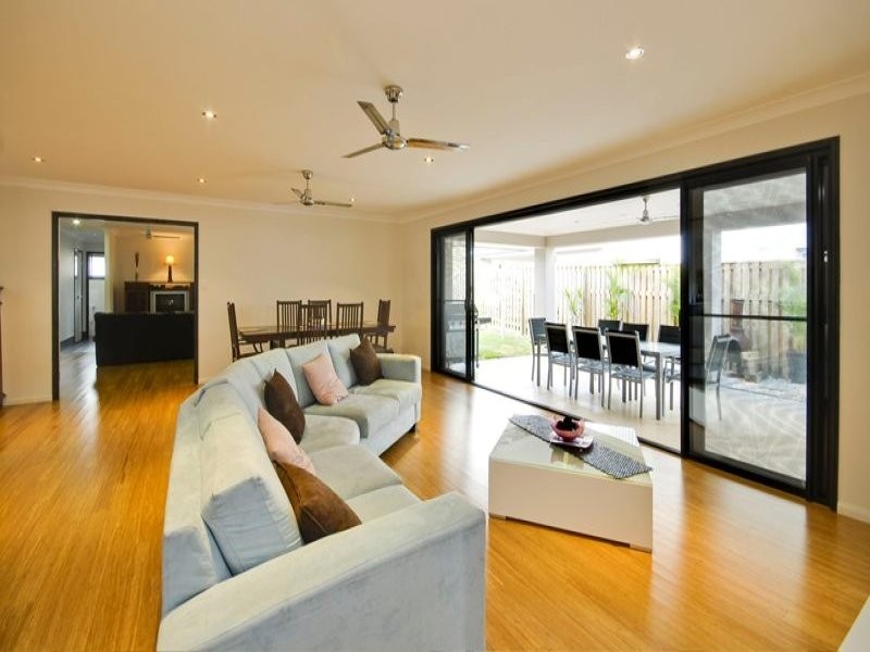 6 Barden Ridge Road, Reedy Creek QLD 4227