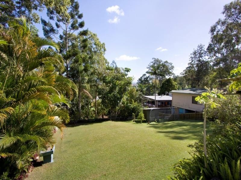 202 Ocean Parade, Burleigh Heads QLD 4220