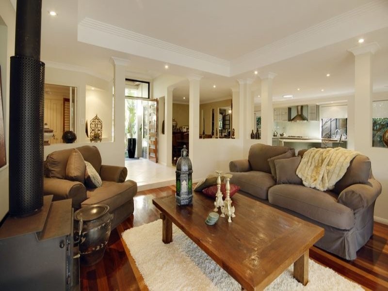 11 Skyline Terrace, Burleigh Heads QLD 4220