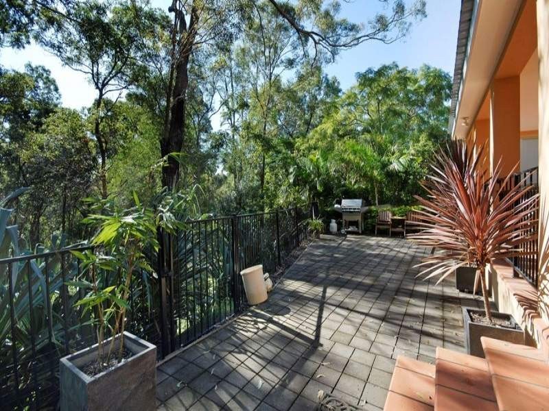 15 Skyline Terrace, Burleigh Heads QLD 4220