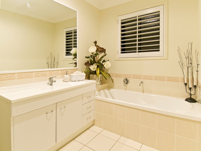 4 Lemana Lane, Burleigh Heads QLD 4220