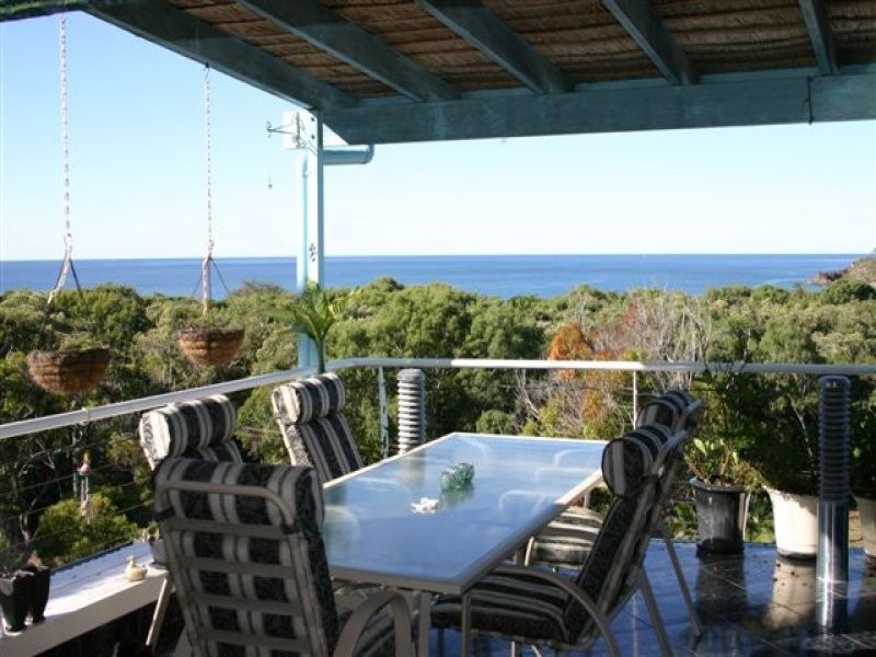 51 Captain Cook Dr, Agnes Water QLD 4677