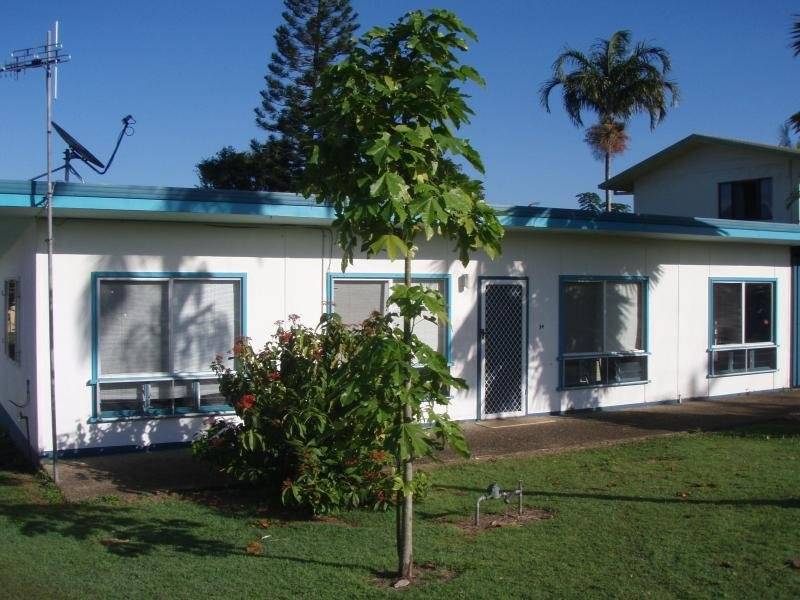 34 Andrews Street, Newell QLD 4873